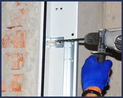 Neighborhood Garage Door Cockeysville, MD 410-846-2713 - side-door-repair-t-22-gr-23m